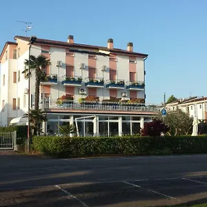 ** Hotel Cristallo Italie